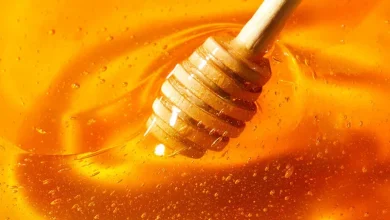 آیا عسل طبیعی شکرک می‌زند